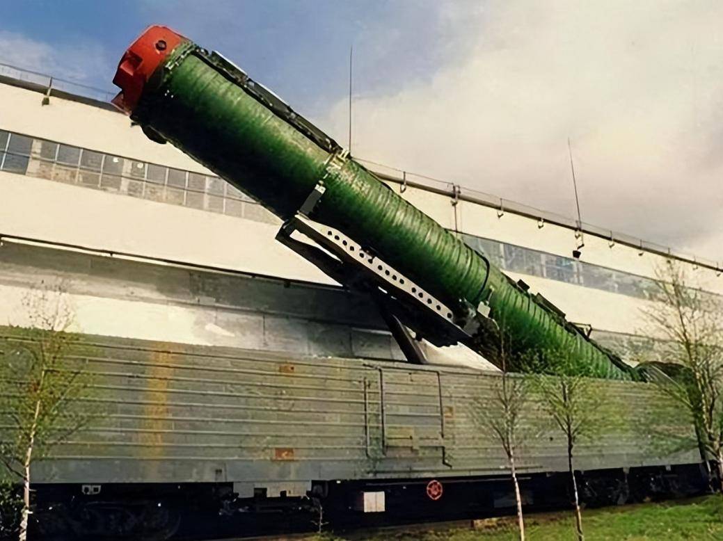 中国正试图将东风-41导弹搬上列车高铁拉着东风-41全国跑？外媒：(图7)